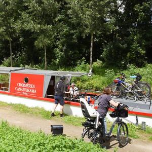 Cycling cruise on Canal de l'Ourcq: from Sevran to Paris
