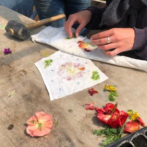 Impression végétale à la ferme Murs à fleurs
