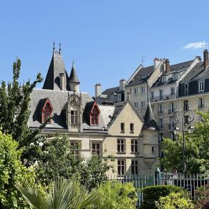 The Paris Marais: the birthplace of parisian private mansions